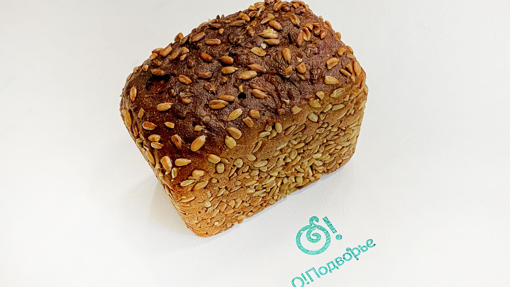 Хлеб ржано-пшеничный с семенами 450 г Каравай СВ