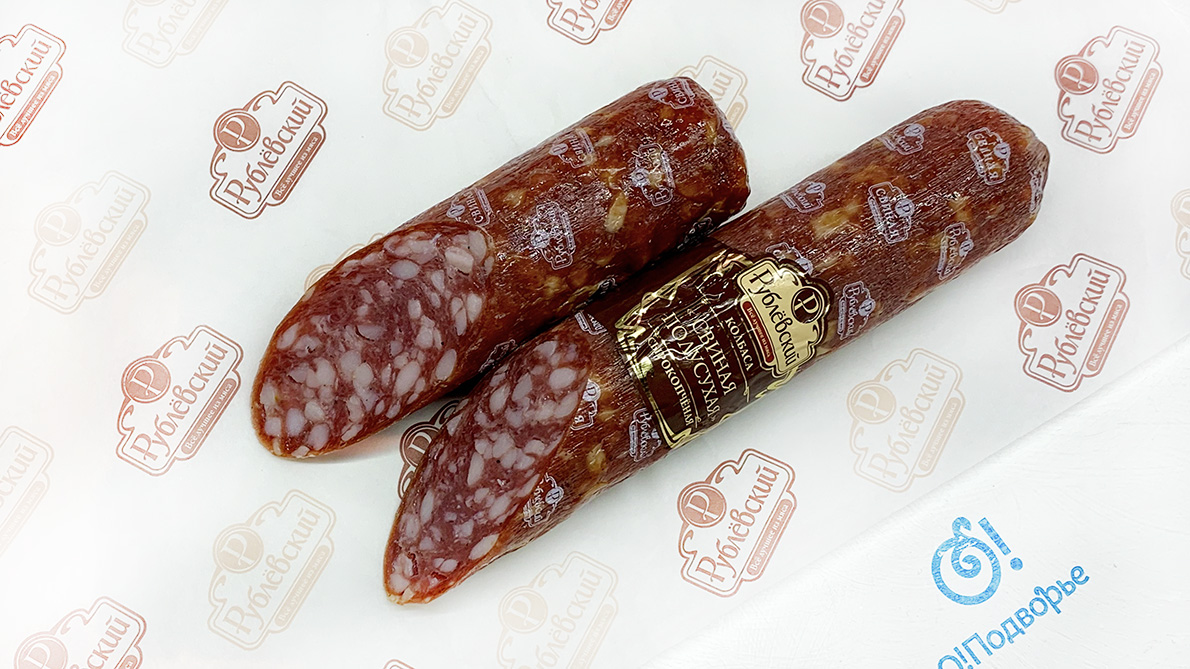 Колбаса "Свиная полусухая" сырокопченая (Рублевский)
