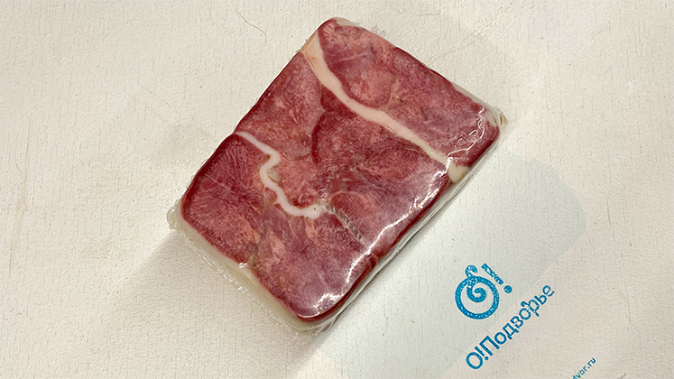 Язык свиной в шпике, домашняя продукция