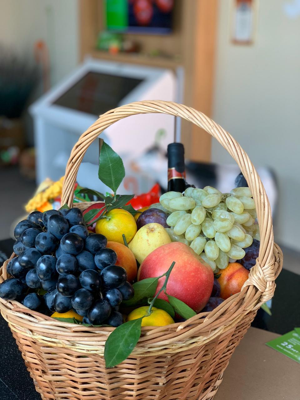 Подарочная корзинка маленькая