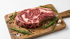 Говядина лопатка на косточке