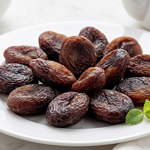 Урюк шоколадный сушеный